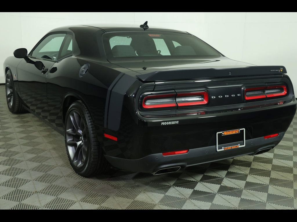Used 2022 Dodge Challenger R/T Scat Pack w/ Scat Pack Stripe image 16