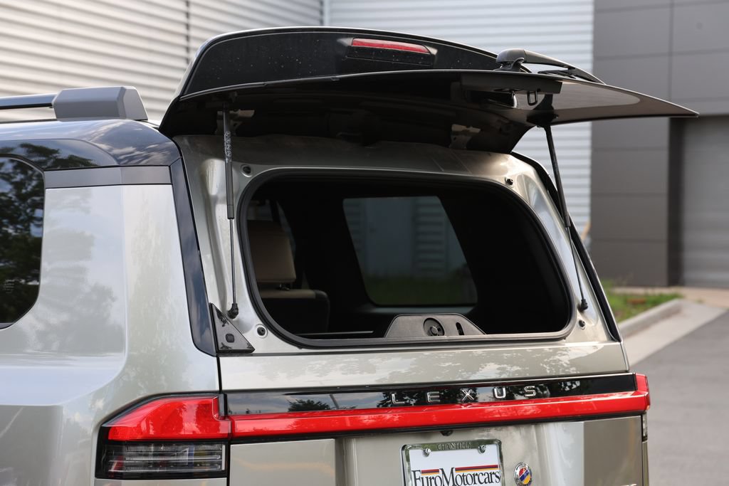 Used 2024 Lexus GX 550 AWD/4WD image 10