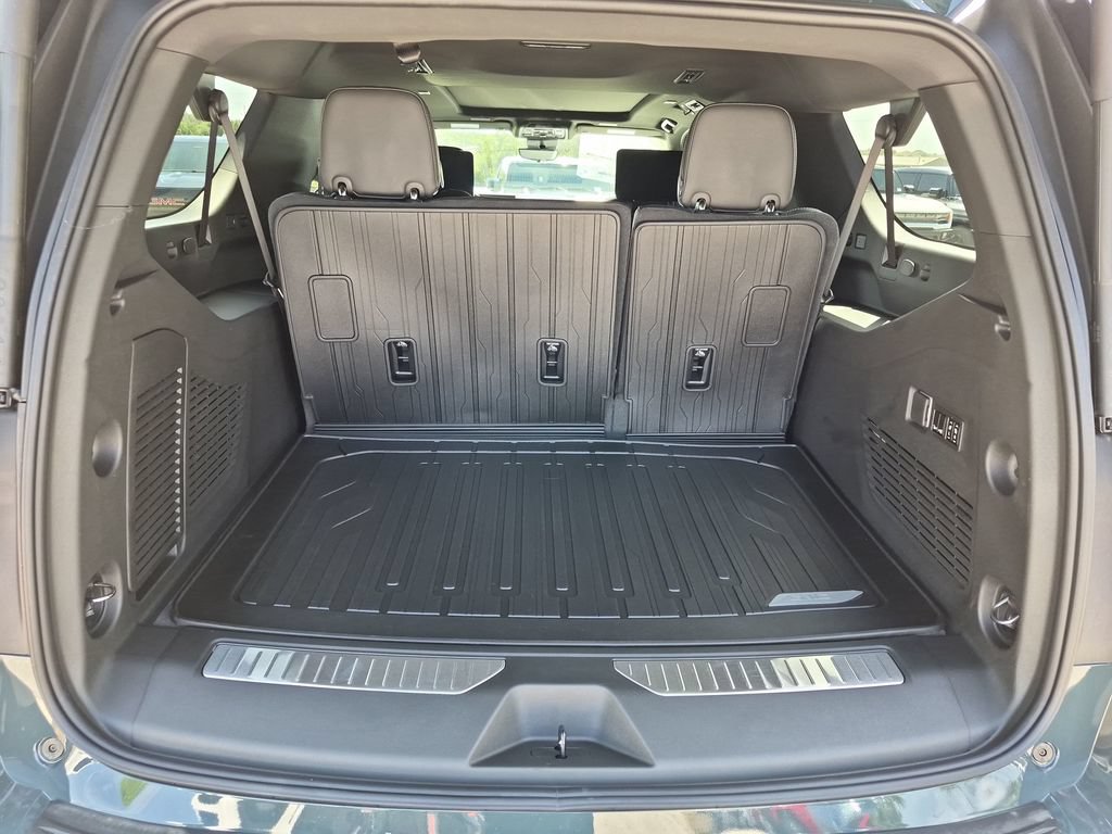 New 2026 GMC Yukon XL AT4 Ultimate w/ LPO, Floor Liner Package AWD/4WD image 46