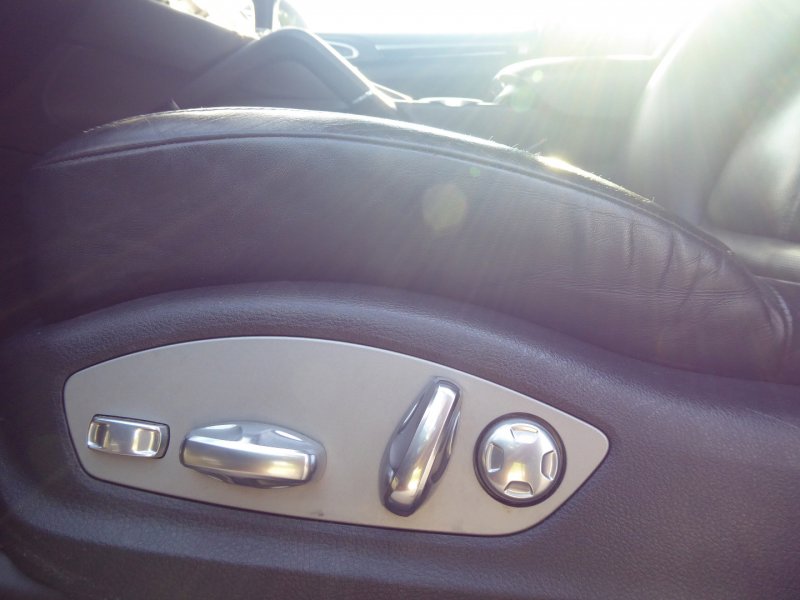 Used 2014 Porsche Cayenne GTS image 29