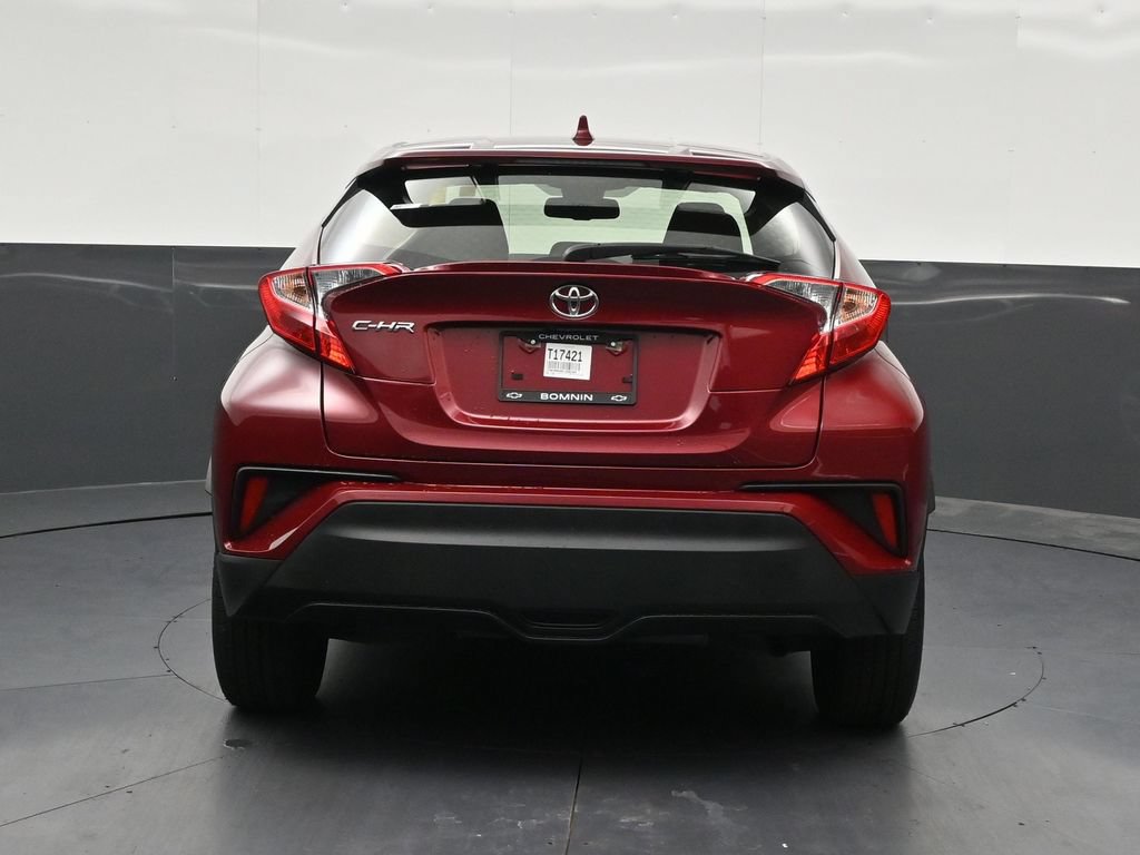 Used 2019 Toyota C-HR LE FWD image 4