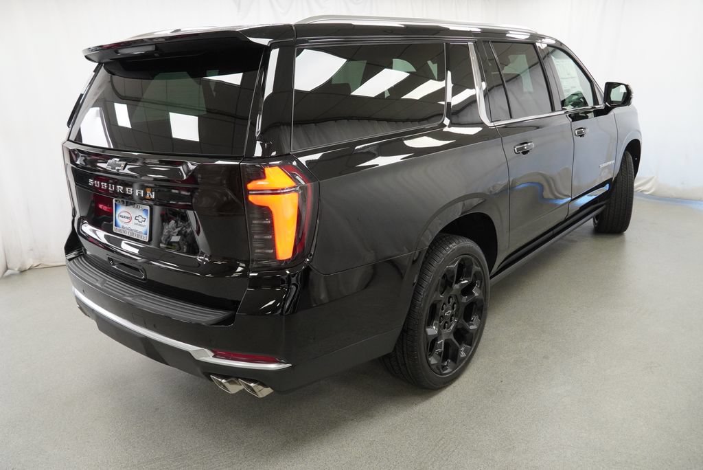 New 2026 Chevrolet Suburban High Country AWD/4WD image 3