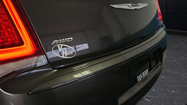 Used 2017 Chrysler 300 S AWD/4WD image 36