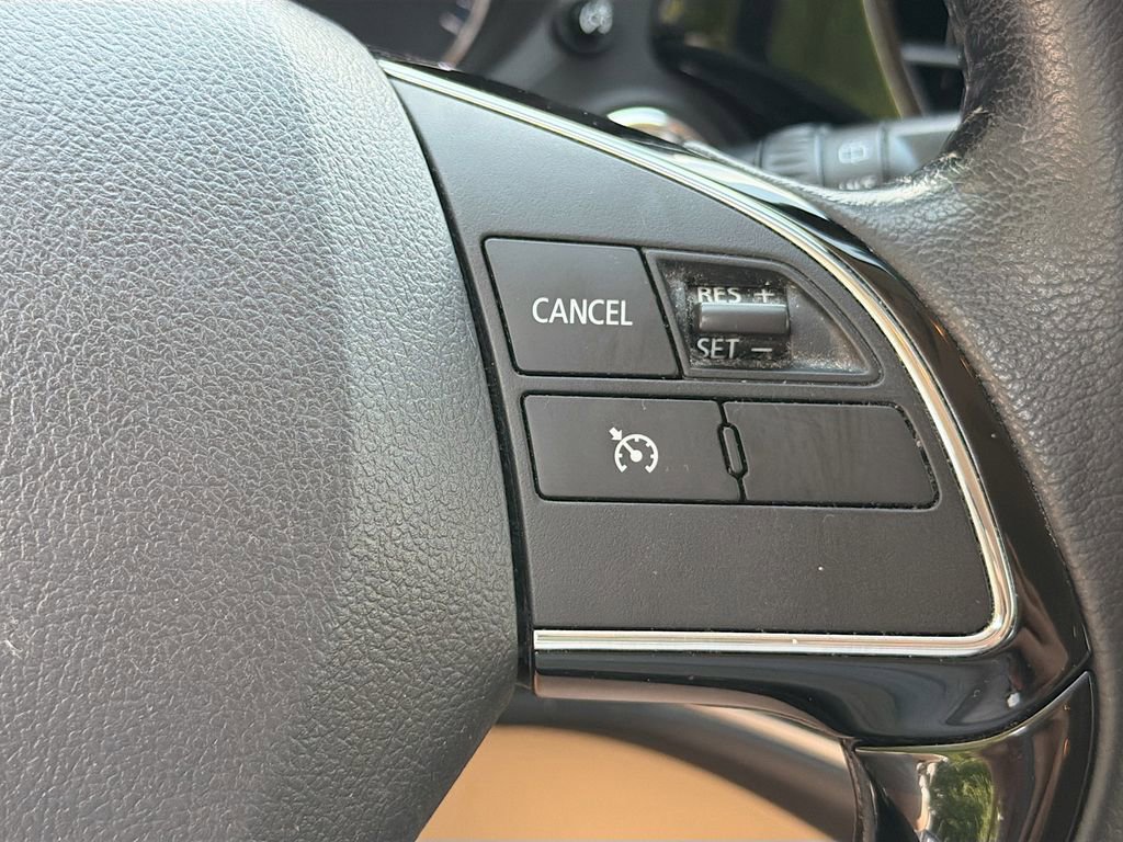 Used 2016 Mitsubishi Outlander SE FWD image 16