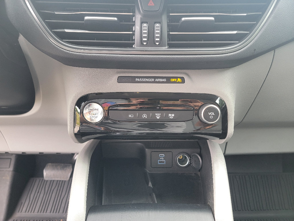 Used 2023 Ford Escape Active w/ Tech Pack #2 AWD/4WD image 22