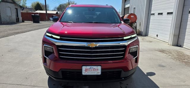 New 2026 Chevrolet Traverse LT w/ Sun and Wheel Package image 2