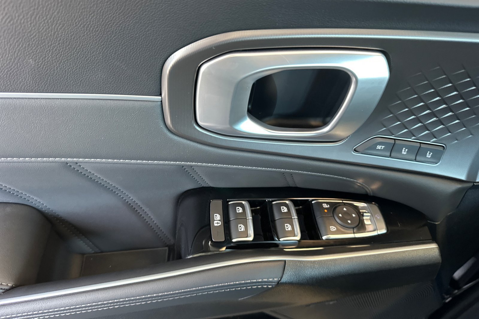 New 2026 Kia Sorento SX Prestige AWD/4WD image 11
