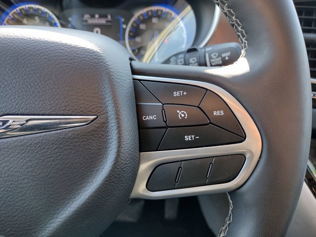 Used 2024 Chrysler Voyager LX image 22