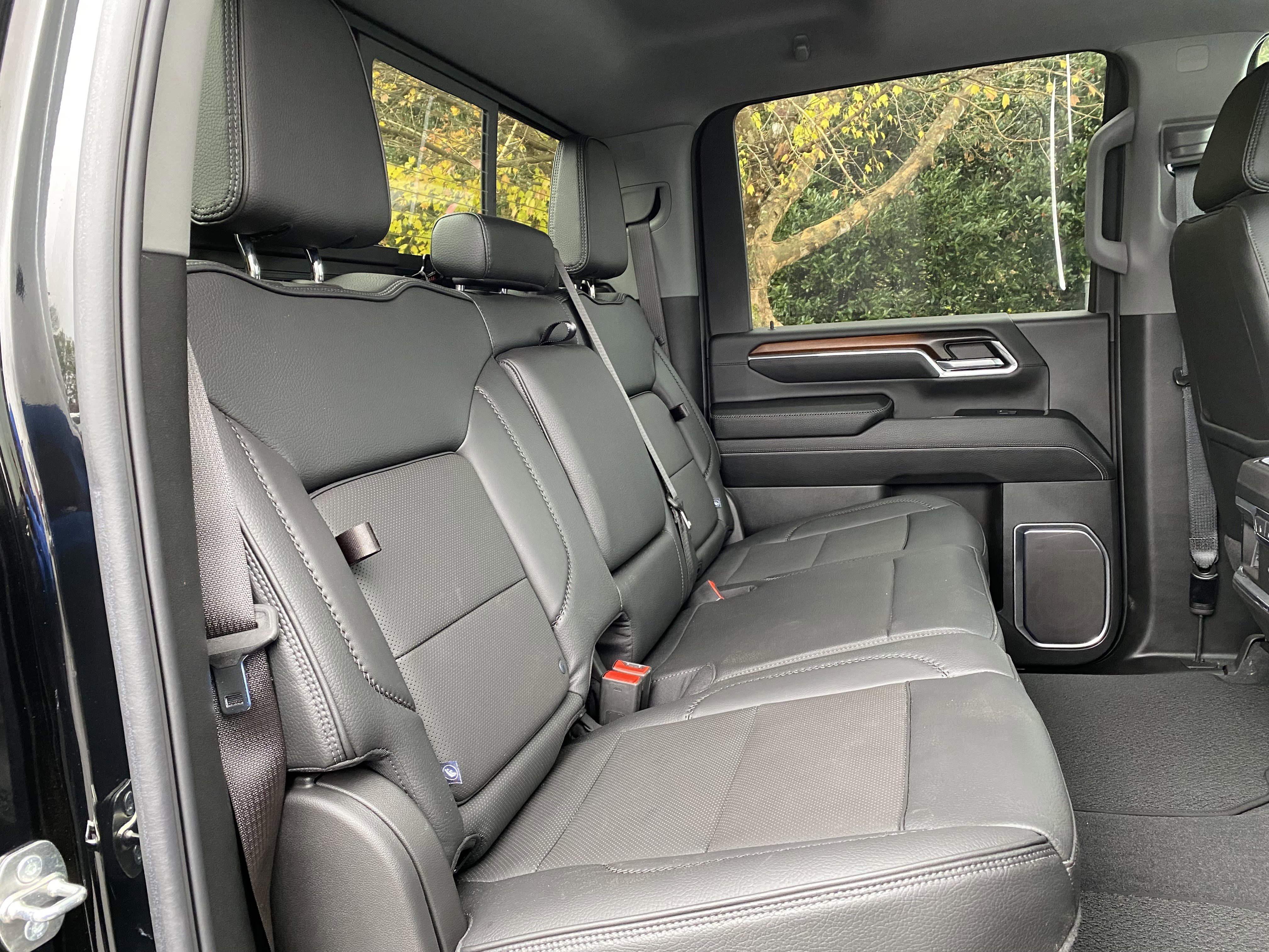 Used 2024 GMC Sierra 2500 Denali w/ Denali Reserve Package image 40