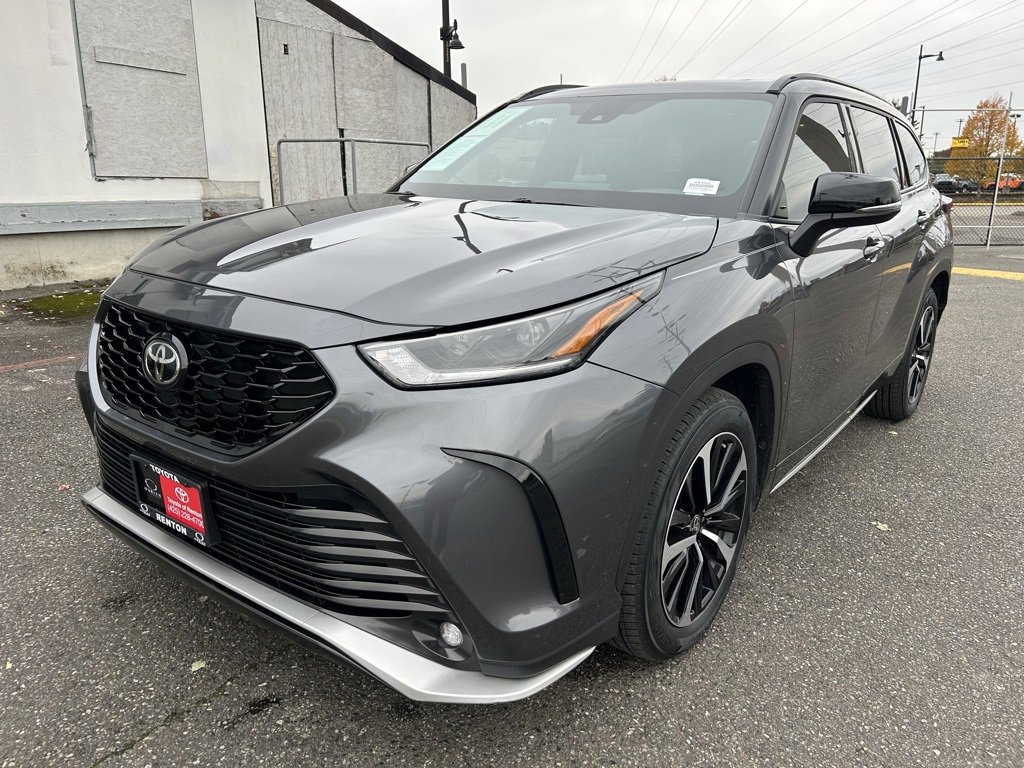 Certified 2021 Toyota Highlander XSE