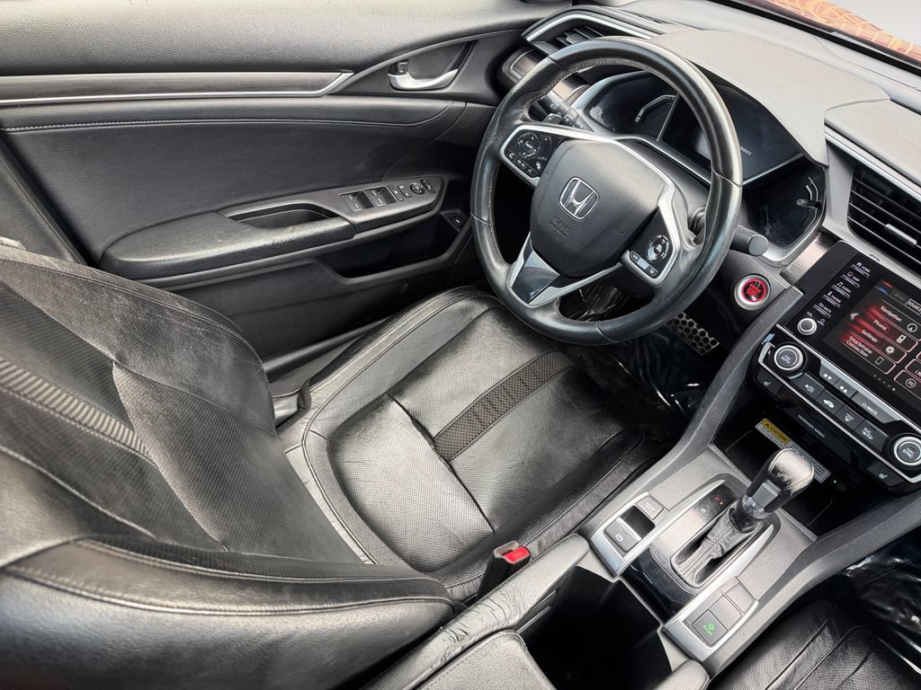 Used 2019 Honda Civic Touring image 15