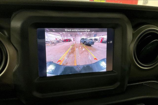 Used 2022 Jeep Gladiator Sport image 22