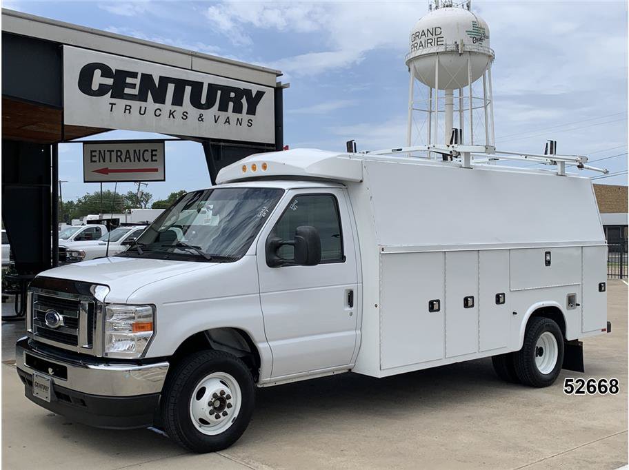 Used 2023 Ford E-450 and Econoline 450 Super Duty w/ Power Windows & Locks Group RWD image 1