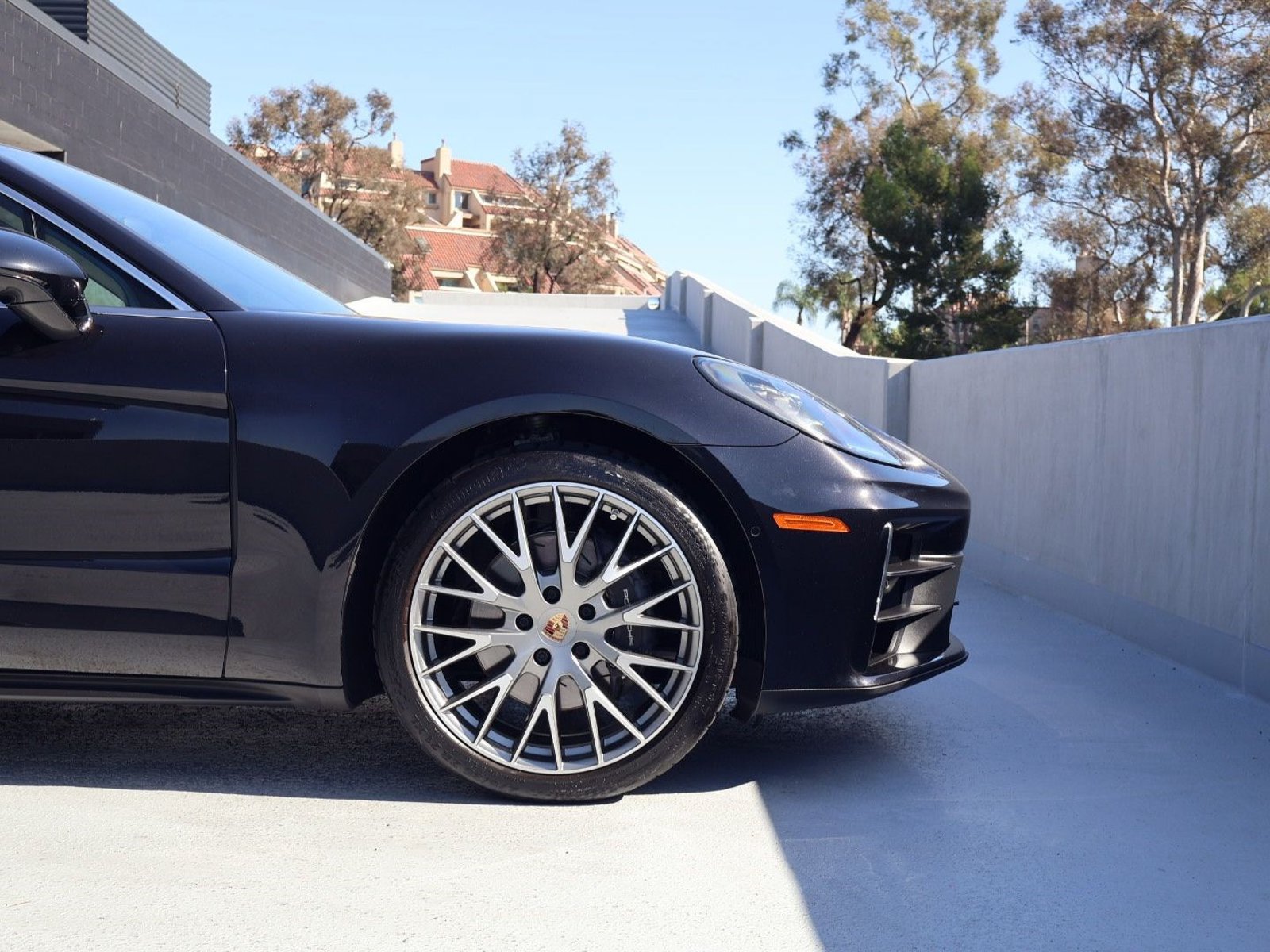 Certified 2024 Porsche Panamera w/ Premium Package RWD image 11