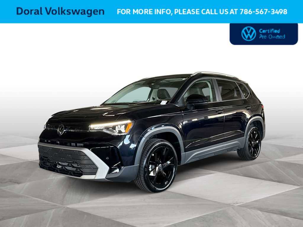 Used 2025 Volkswagen Taos SE FWD image 1