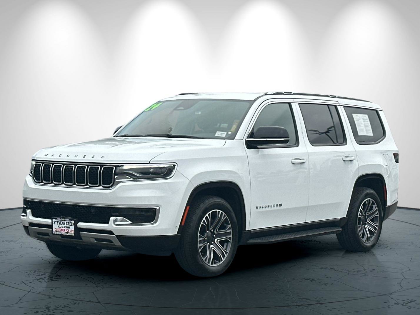 Certified 2024 Jeep Wagoneer Series II w/ Flexible Seating Group AWD/4WD image 8