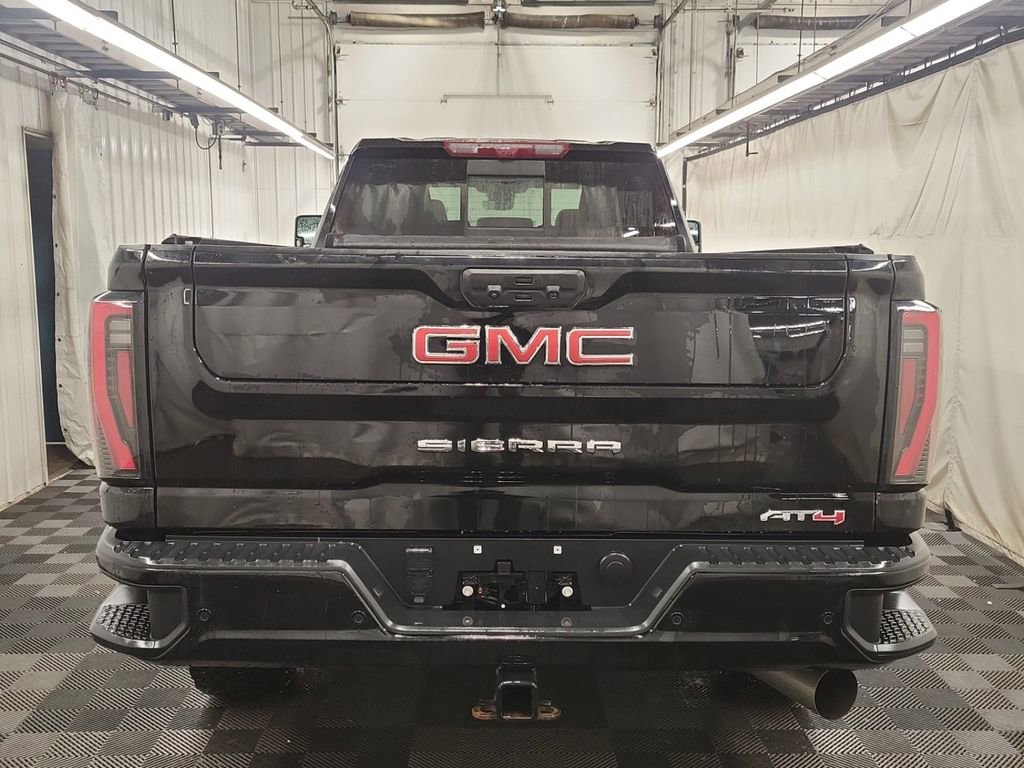 Used 2024 GMC Sierra 2500 AT4 w/ AT4 Premium Plus Package AWD/4WD image 16
