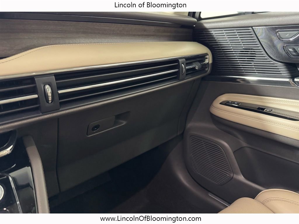 Certified 2022 Lincoln Corsair Reserve w/ Equipment Group 201A image 46