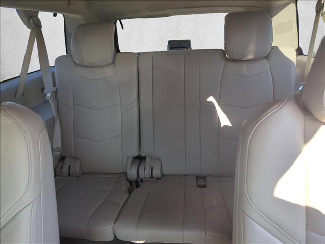 Used 2020 Cadillac Escalade ESV Premium Luxury AWD/4WD image 25