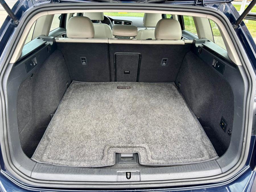 Used 2017 Volkswagen Golf Alltrack SEL image 29