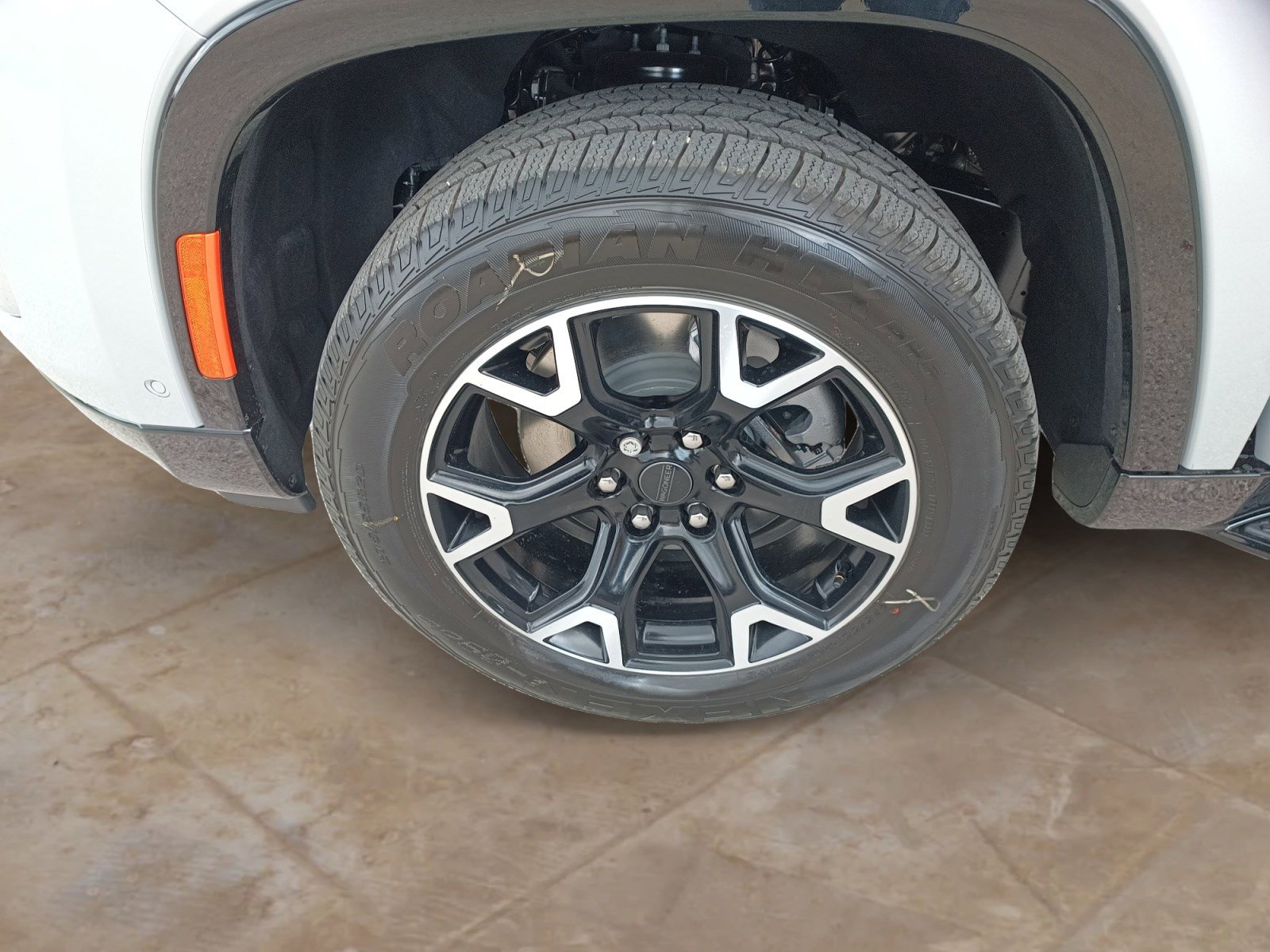 New 2025 Jeep Wagoneer 4WD w/ Convenience Group I image 25