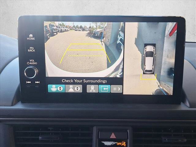 Used 2024 Honda Pilot TrailSport image 14