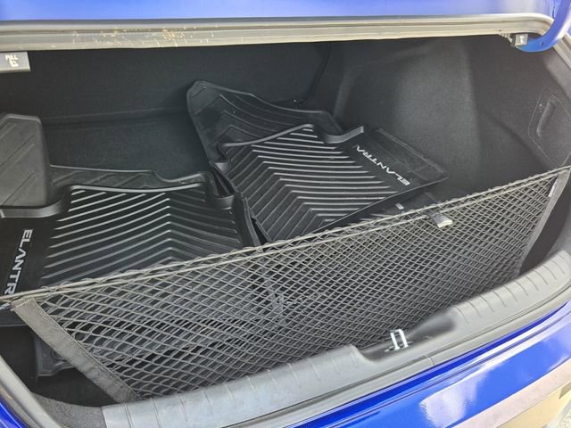 Used 2025 Hyundai Elantra SE w/ Cargo Package FWD image 13