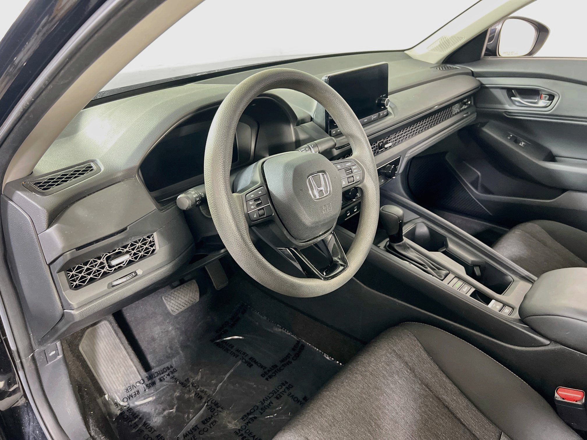 Used 2023 Honda Accord EX image 9
