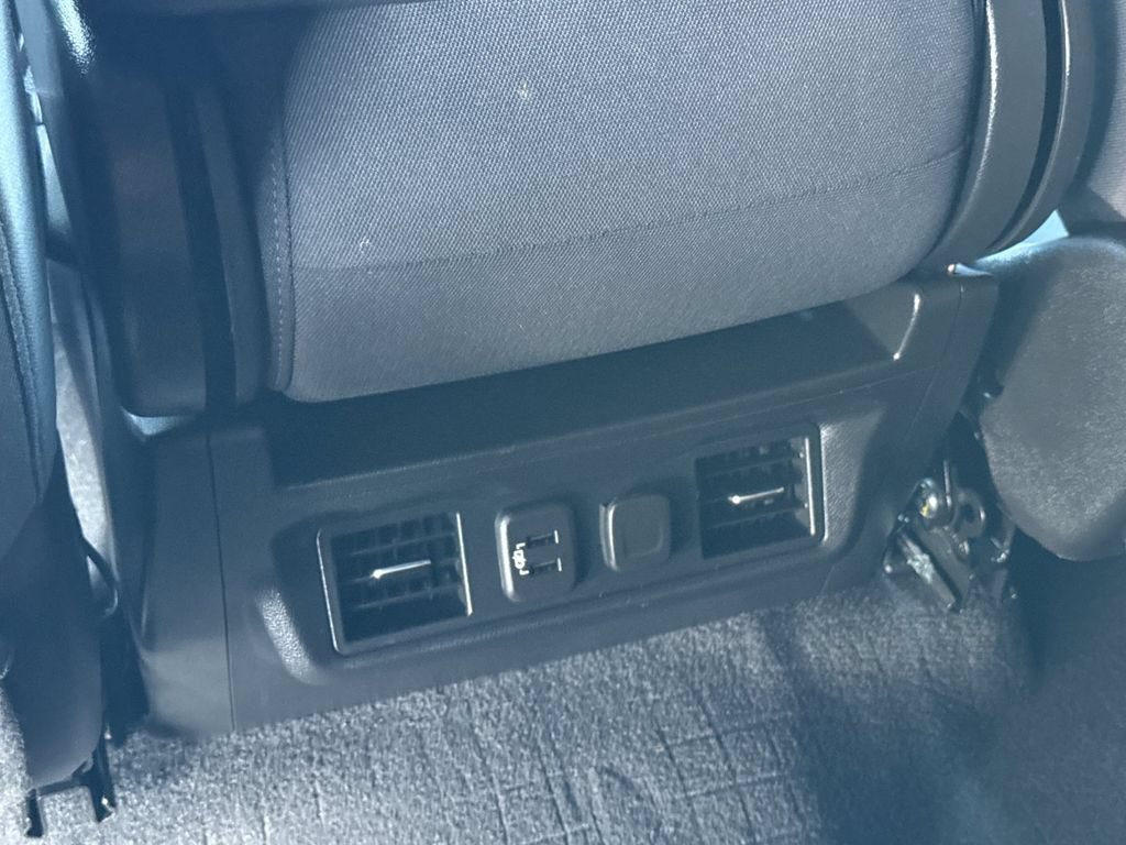 Used 2022 GMC Sierra 1500 SLE RWD image 13
