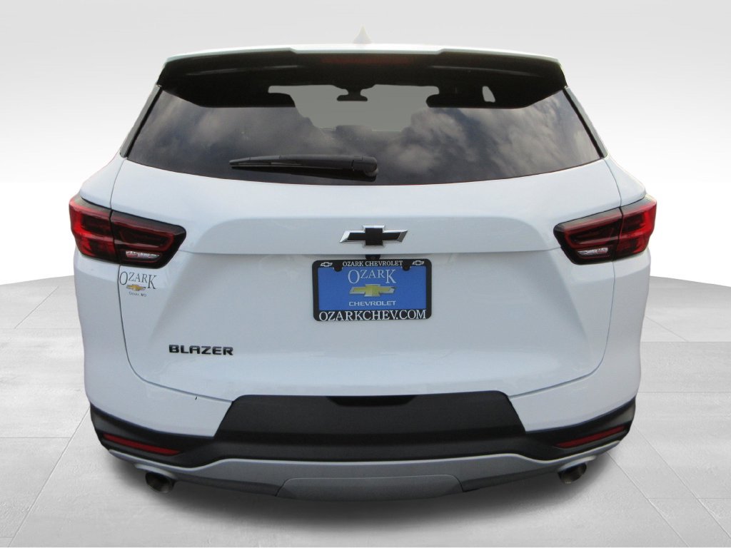 Used 2024 Chevrolet Blazer LT w/ LPO, Floor Liner Package FWD image 4