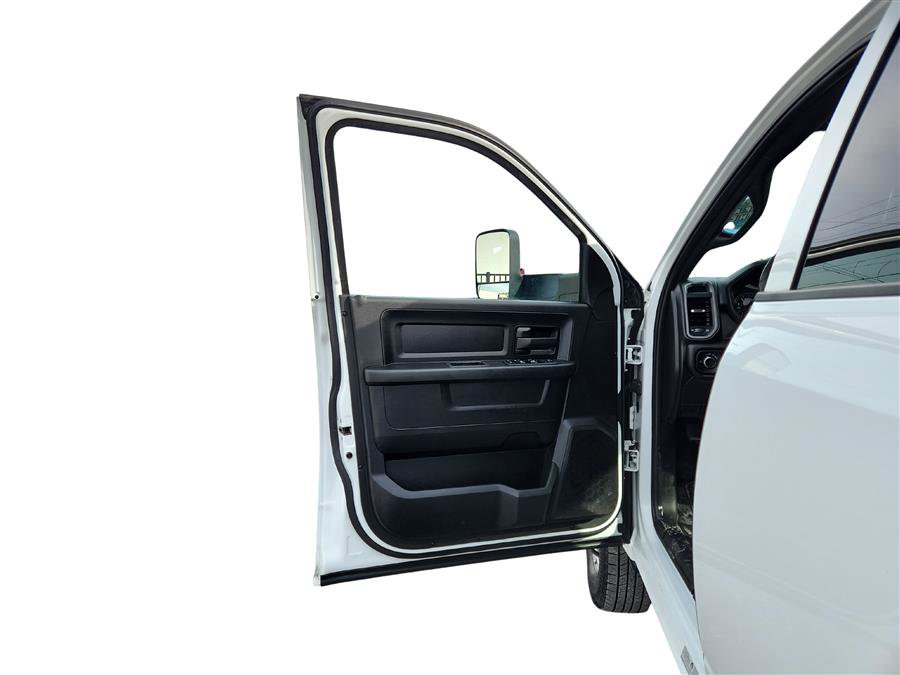 Used 2022 RAM 3500 Tradesman image 11