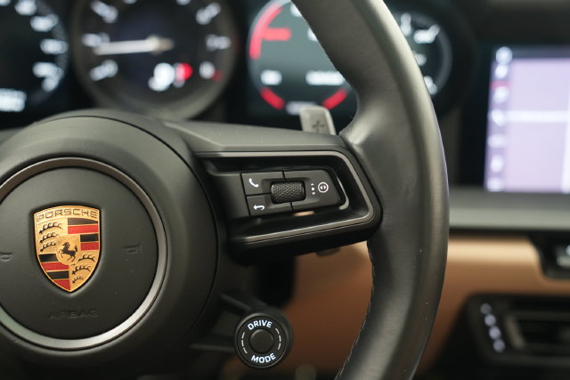 Certified 2021 Porsche 911 Carrera S RWD image 33