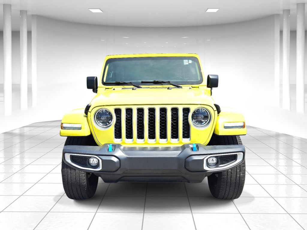 Used 2023 Jeep Wrangler Unlimited Sahara w/ Cold Weather Group AWD/4WD image 8