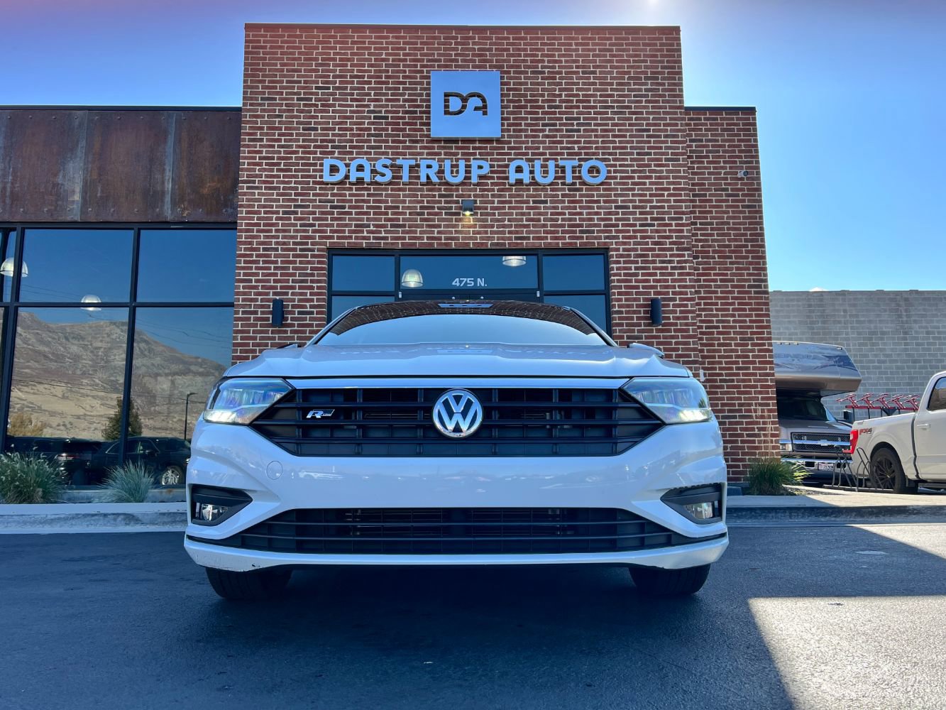 Used 2021 Volkswagen Jetta R-Line w/ R-Line Cold Weather Package image 2