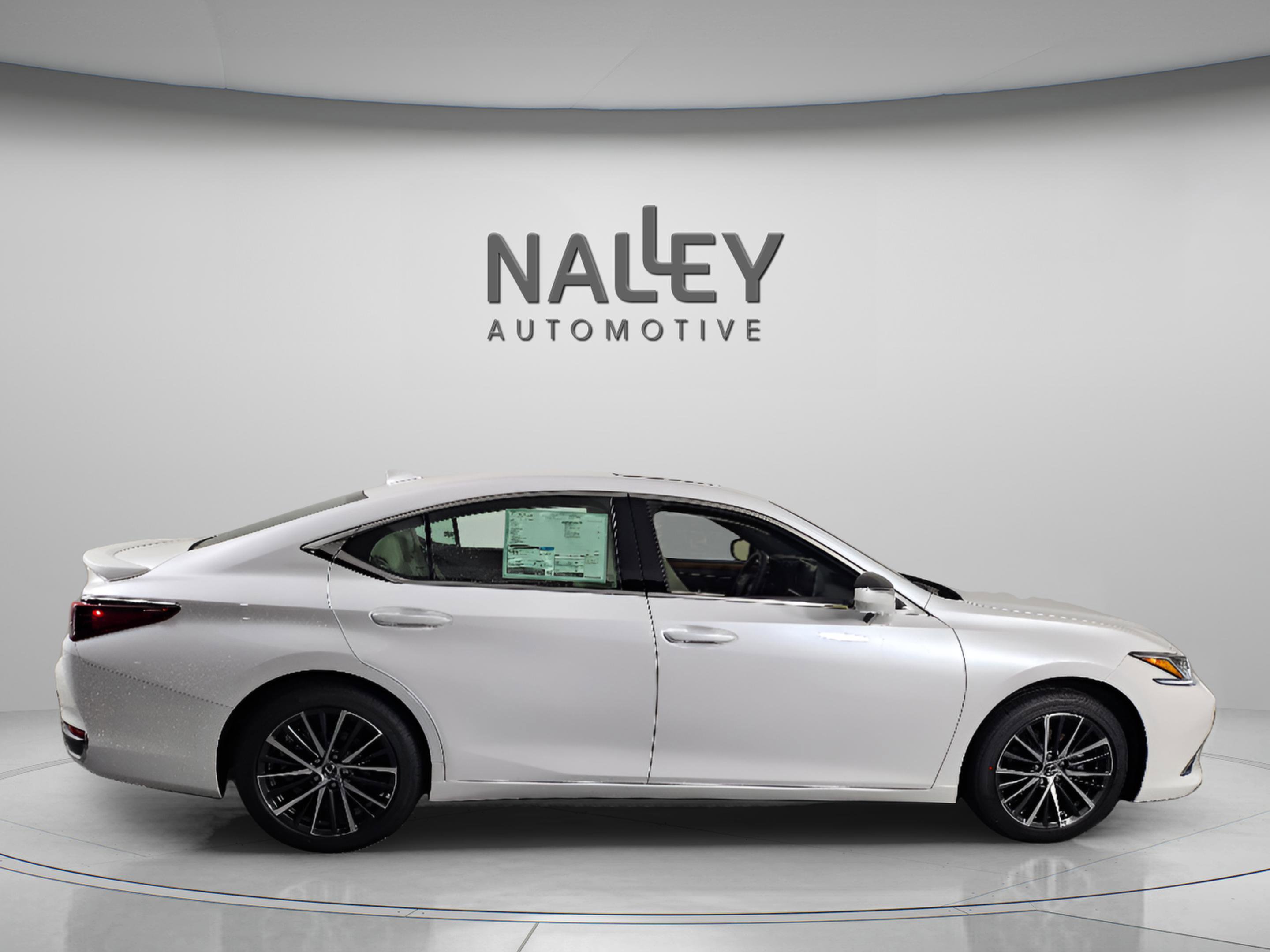 New 2025 Lexus ES 300h w/ Premium Package image 6