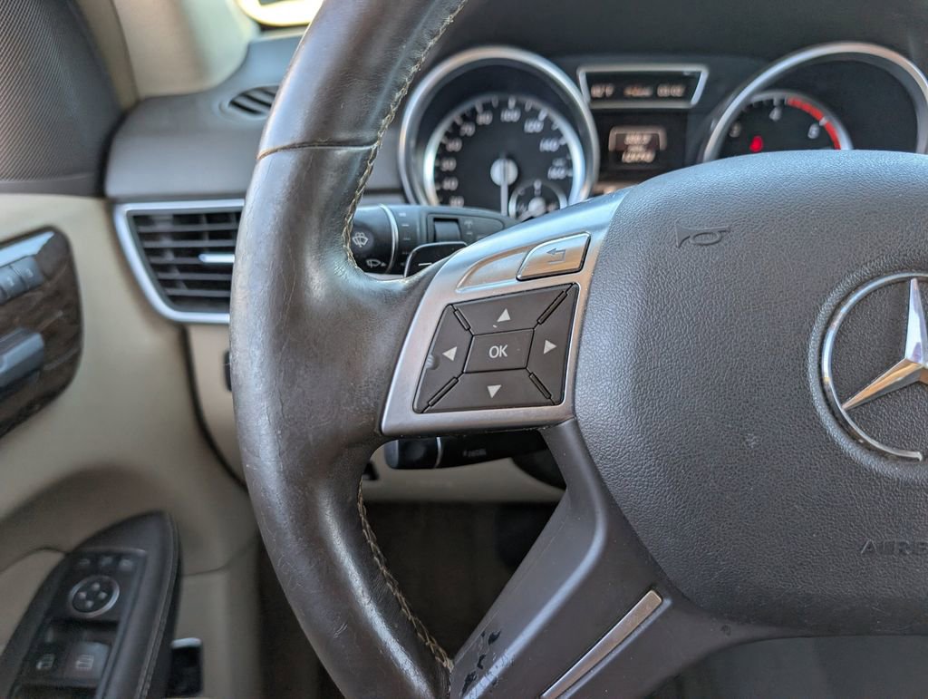 Used 2013 Mercedes-Benz ML 350 BlueTEC 4MATIC image 23