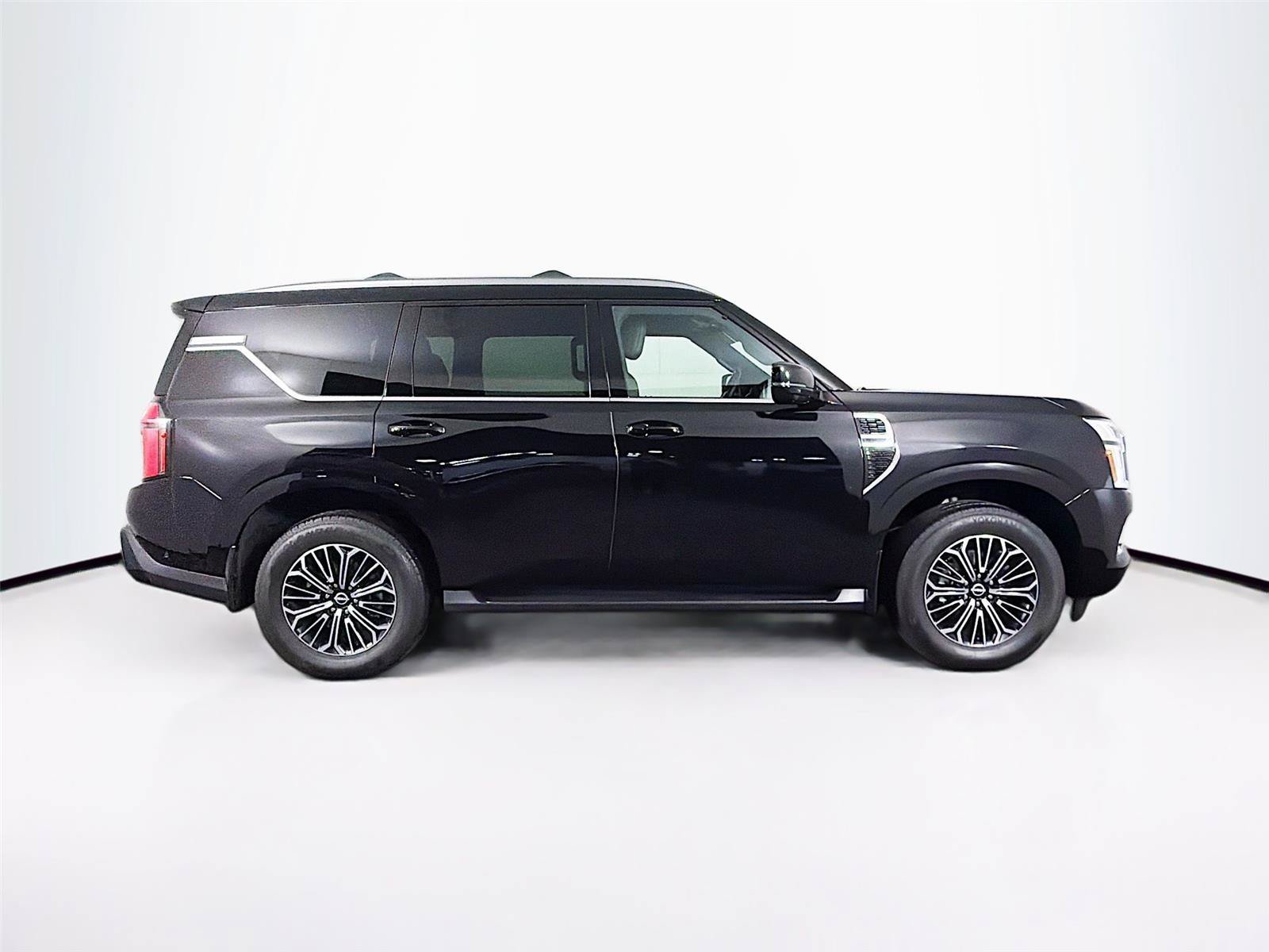 Used 2026 Nissan Armada SL AWD/4WD image 8