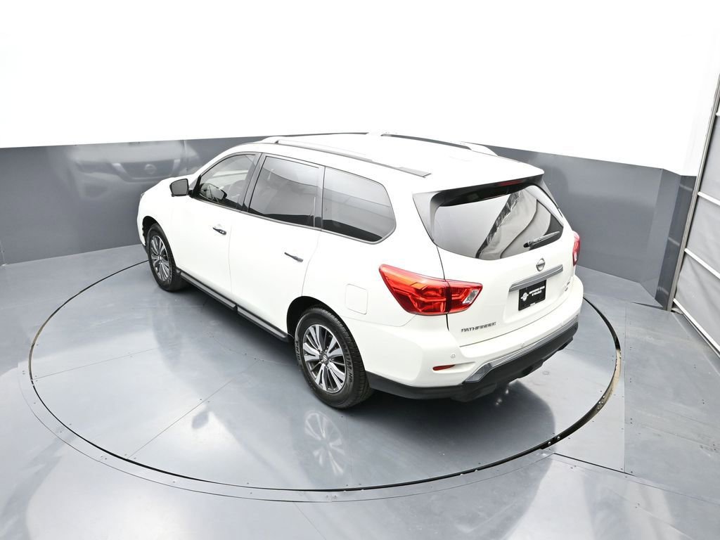 Used 2019 Nissan Pathfinder SL AWD/4WD image 46