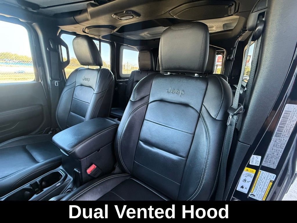 Used 2019 Jeep Wrangler Unlimited Sahara w/ Quick Order Package 24M Moab AWD/4WD image 17