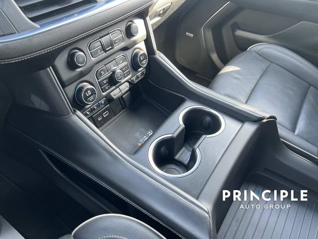 Used 2023 Chevrolet Suburban Premier AWD/4WD image 27