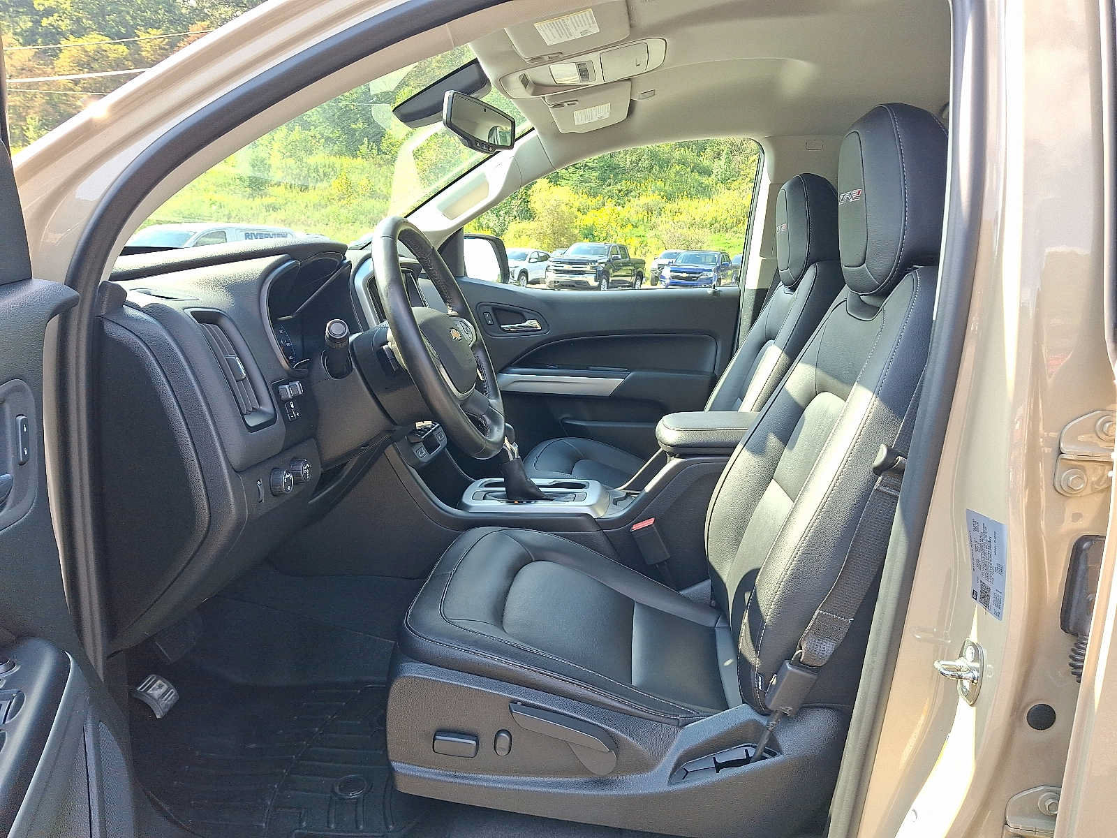 Used 2022 Chevrolet Colorado ZR2 AWD/4WD image 13