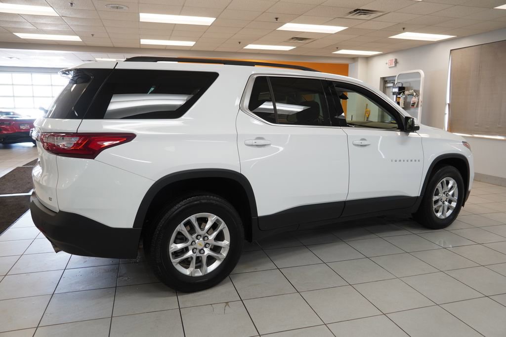 Used 2021 Chevrolet Traverse LT image 12
