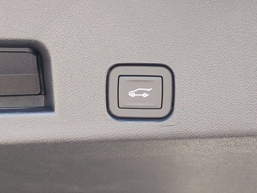 New 2026 GMC Acadia Elevation w/ Black Edition FWD image 28