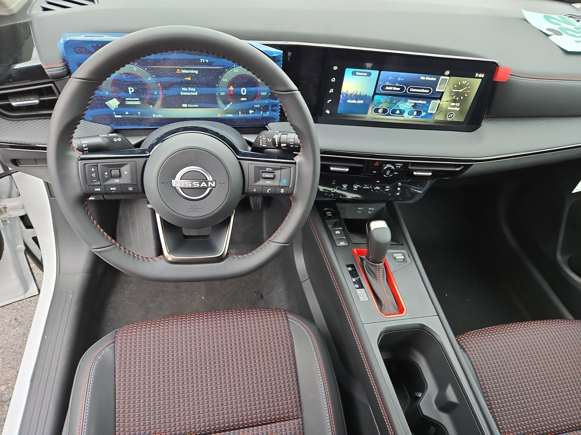 New 2025 Nissan Kicks SR FWD image 27