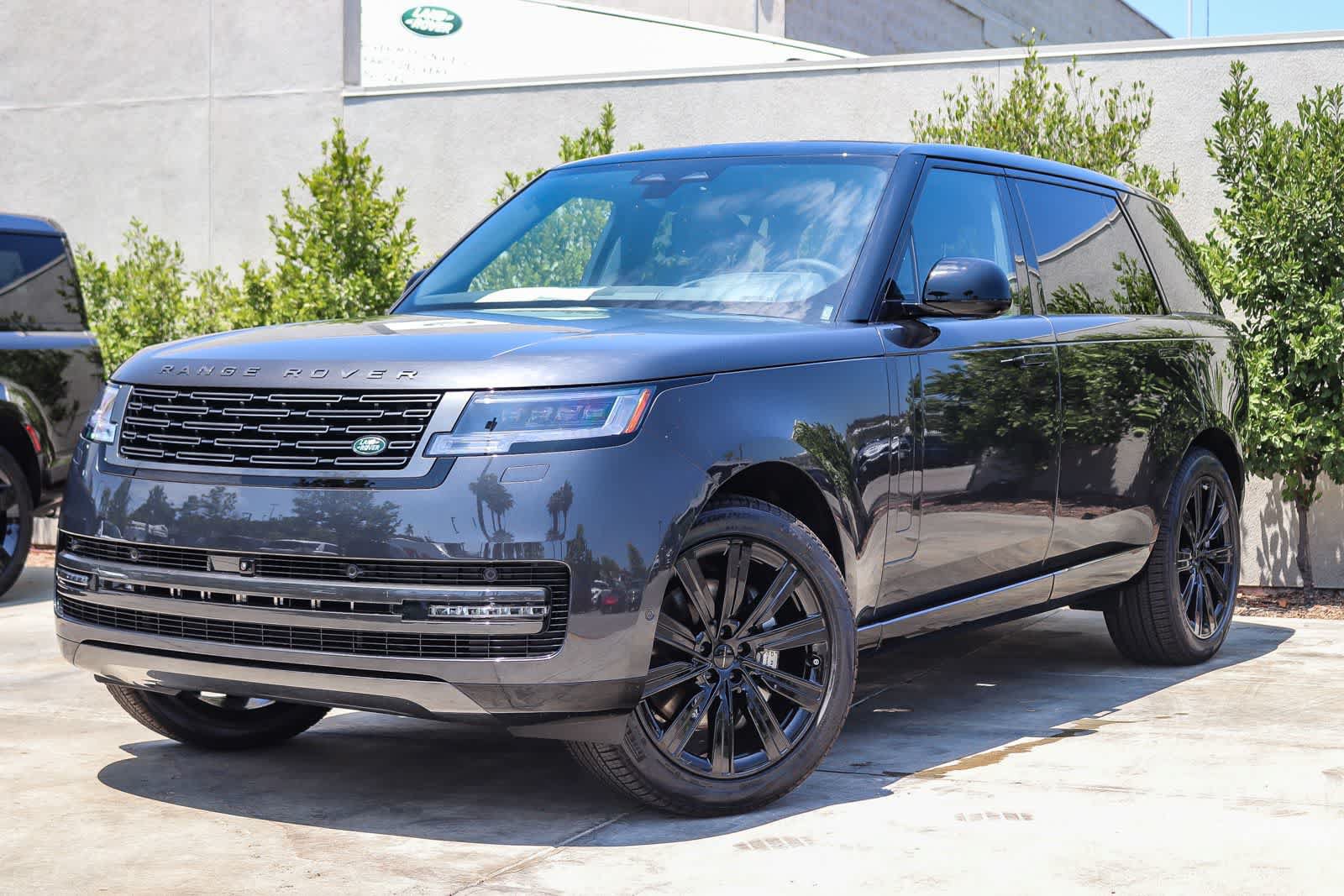 New 2026 Land Rover Range Rover Long Wheelbase SE