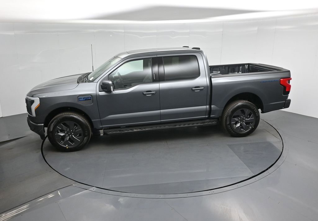 New 2025 Ford F150 Lightning Lariat image 45