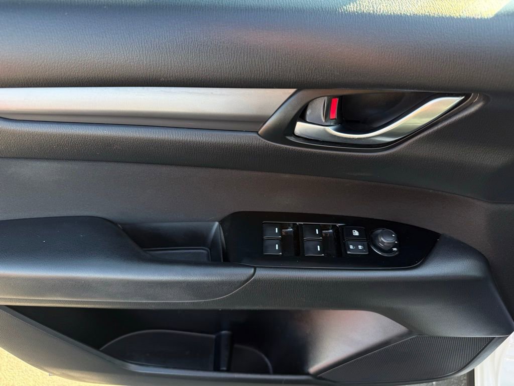 Used 2019 MAZDA CX-5 Sport image 18