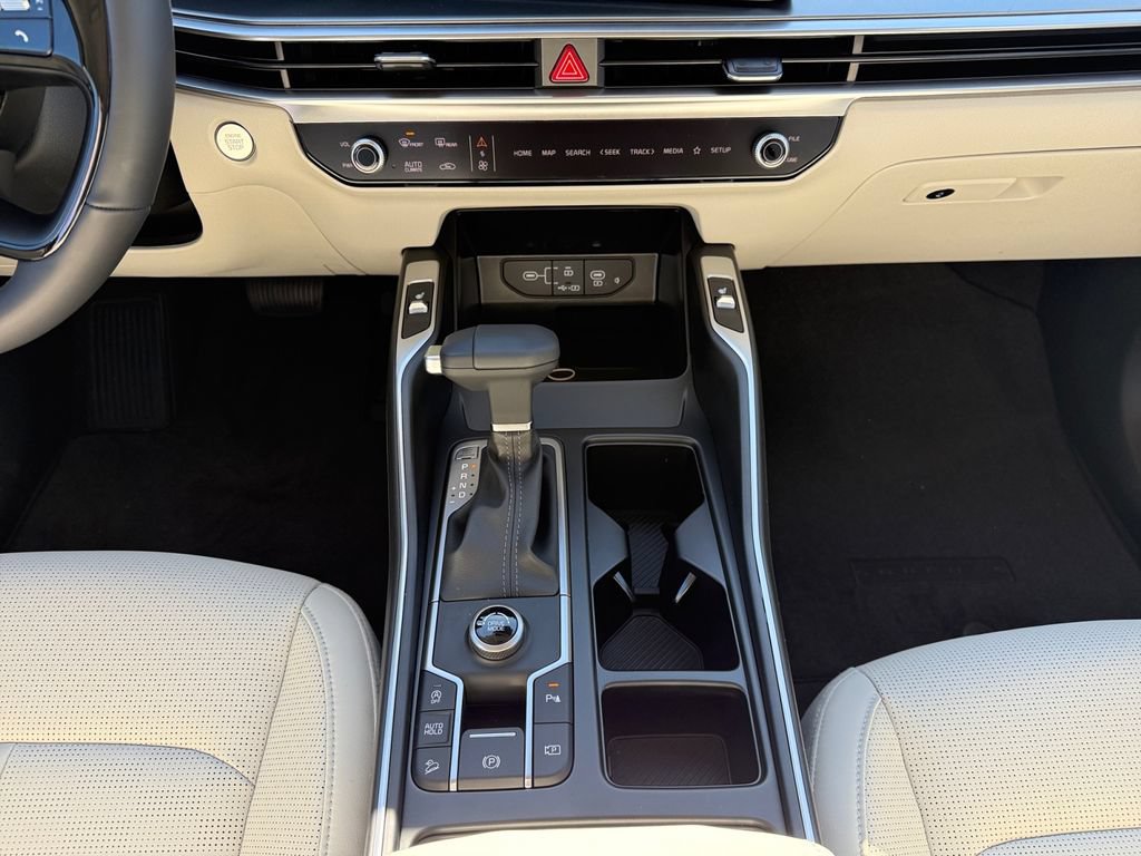 New 2026 Kia Sorento S w/ S Panoramic Sunroof Package FWD image 11