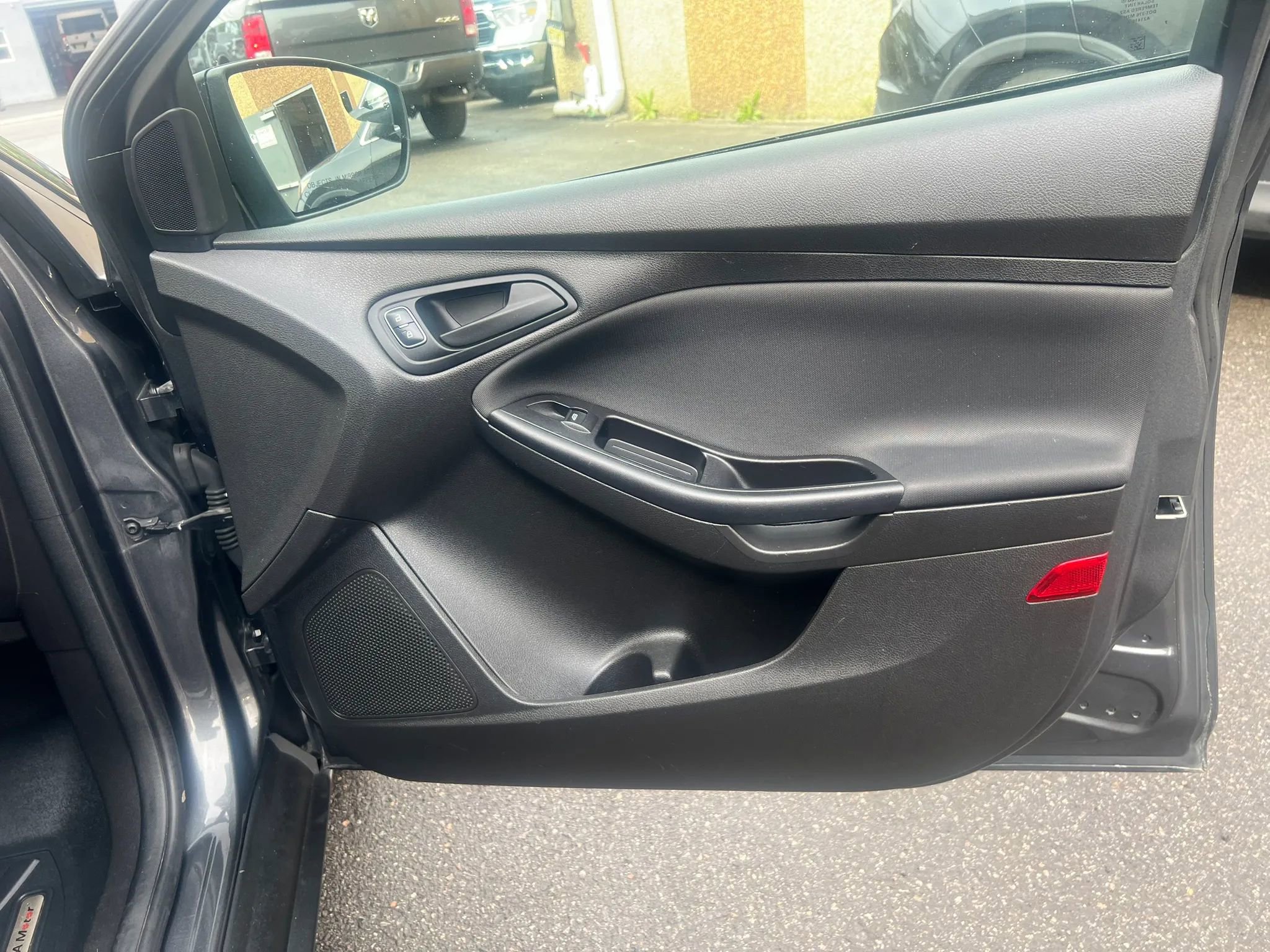 Used 2017 Ford Focus S FWD image 29