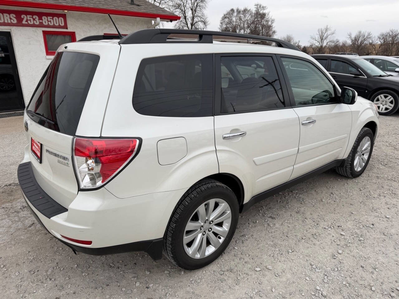 Used 2013 Subaru Forester 2.5X Premium w/ All-Weather Plus Pkg image 3
